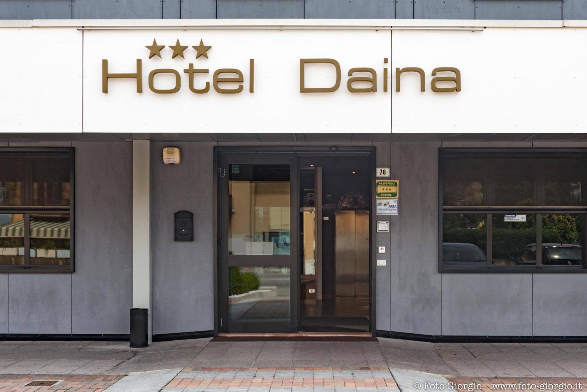 Hotel Daina ดาลมิเน ภายนอก รูปภาพ