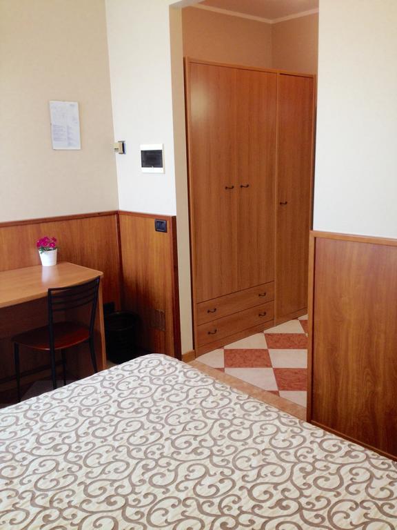Hotel Daina ดาลมิเน ห้อง รูปภาพ